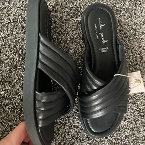 Mila Paoli sandals women’s 7.5 black comfort